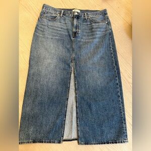 Madewell long denim with Front Slit skirt size 31